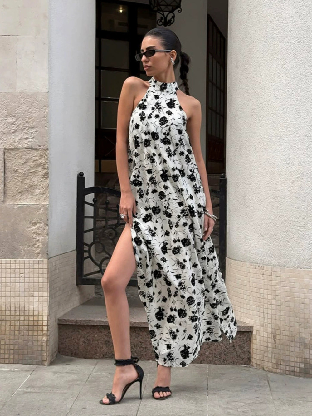 Forever 21 Summer Holiday Black White Floral Halter Neck Slit Midi Dress